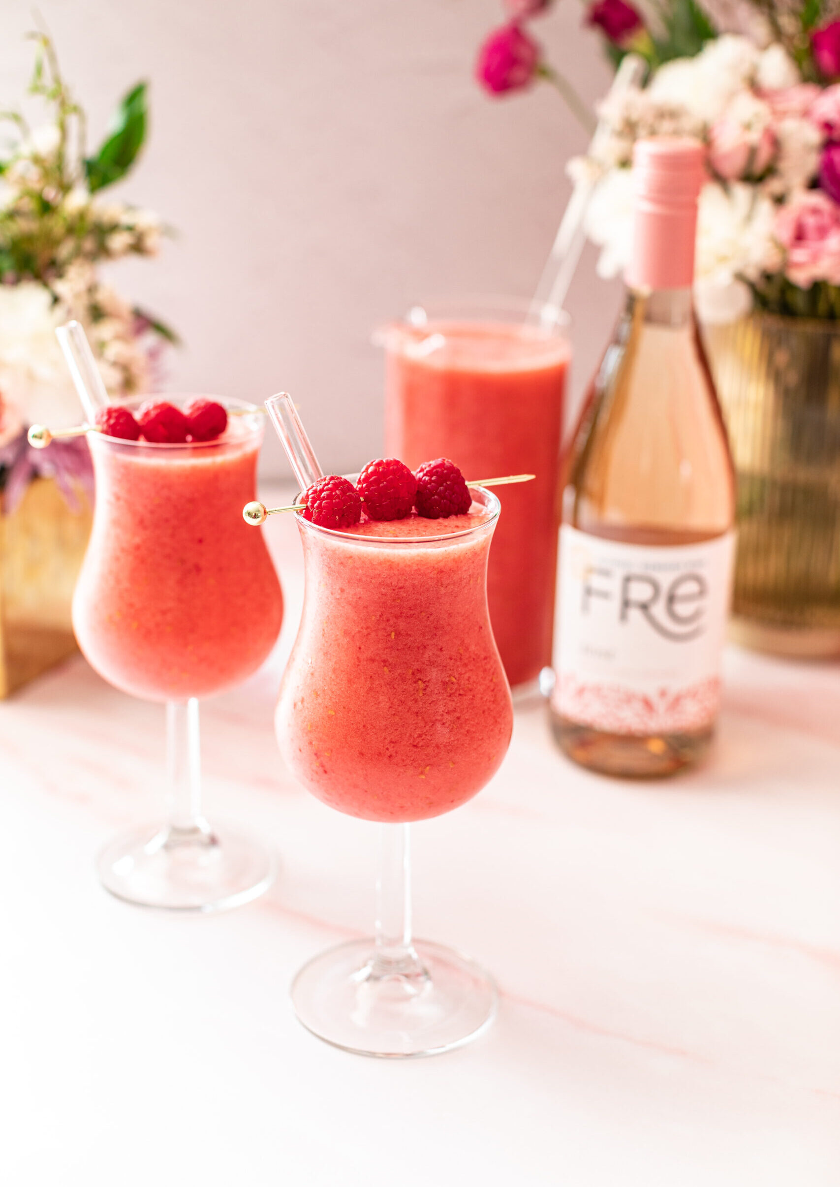 Raspberry Frosé, Alcohol-Removed Raspberry Frosé, rosé, fre wines, fre, free, alcohol removed, alcohol removed rosé wine, alcohol free rosé wine, mocktails, wine cocktails, alcohol free drink